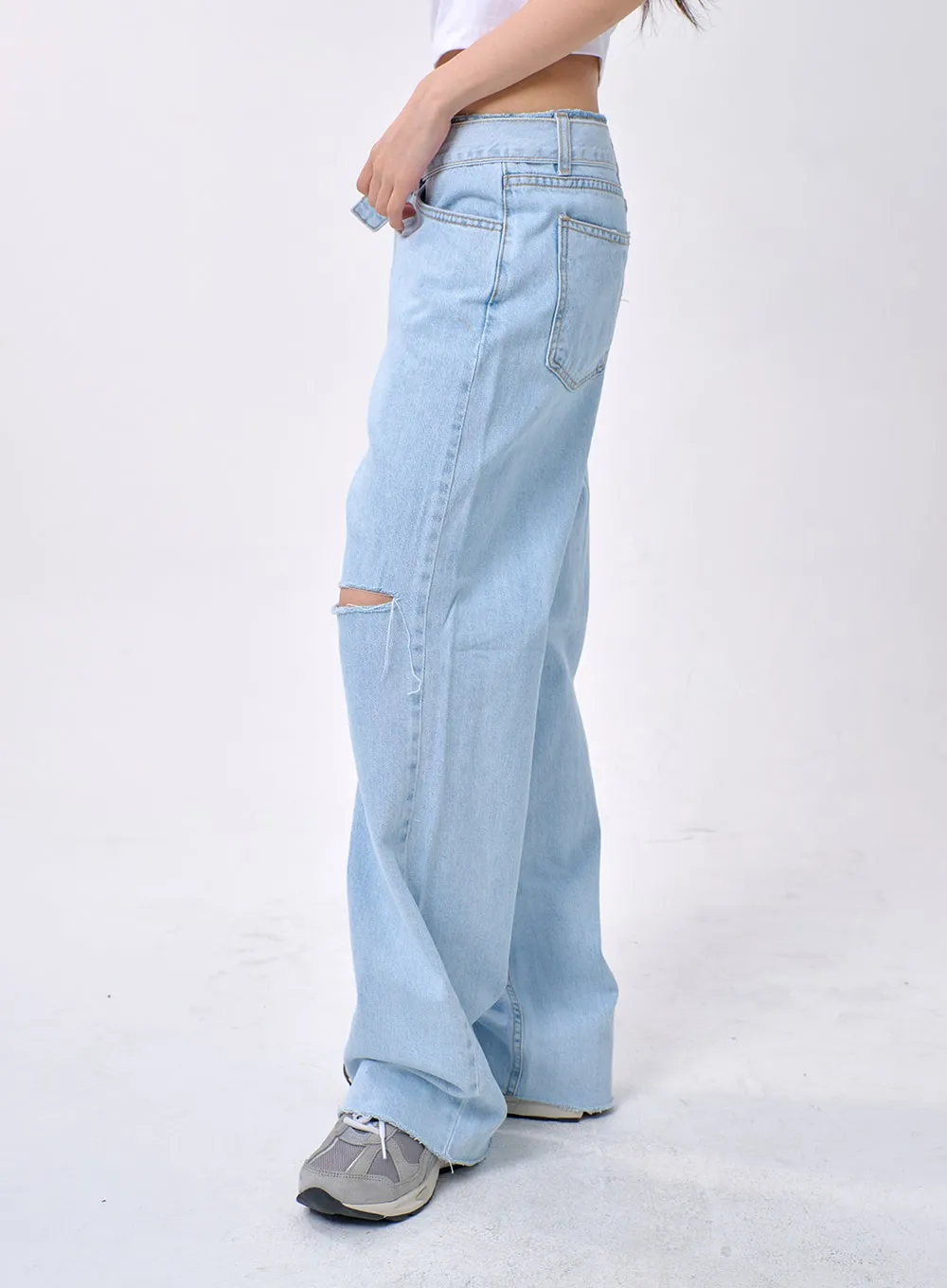 Baggy Jeans With Belt BA325