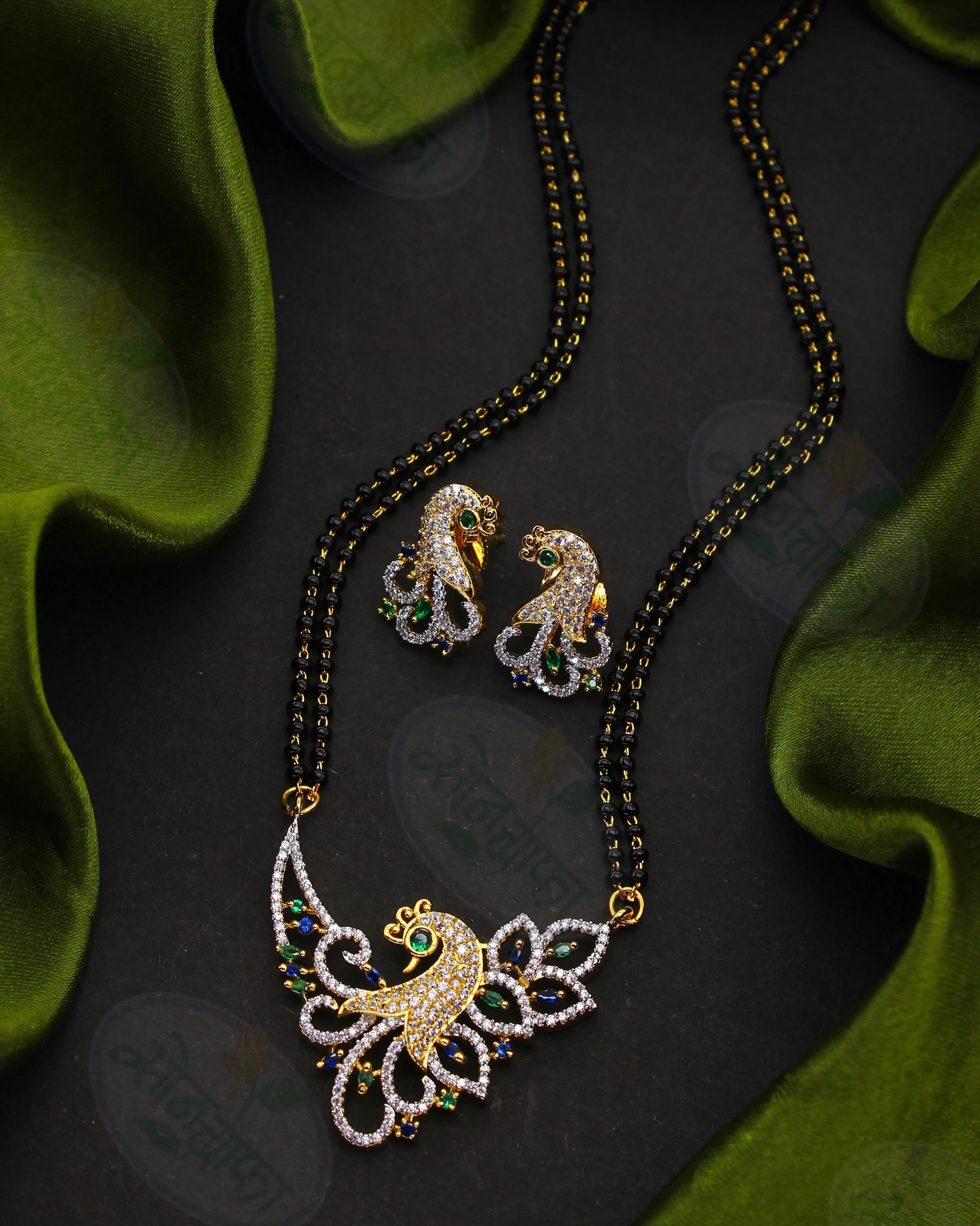 CLASSIC CHARMS PEACOCK DIAMOND MANGALSUTRA