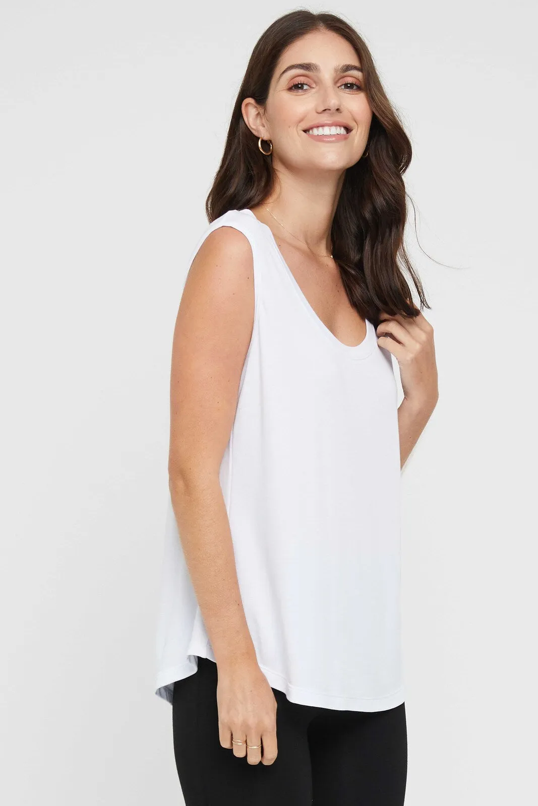 Classic Scoop Tank - White