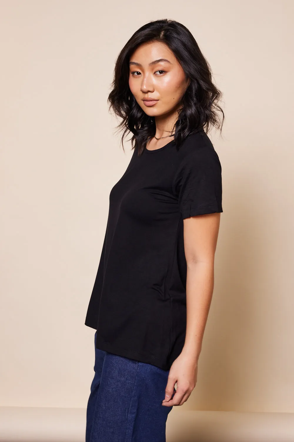 Swing Tee in Black